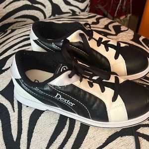 Womens bowling shoes